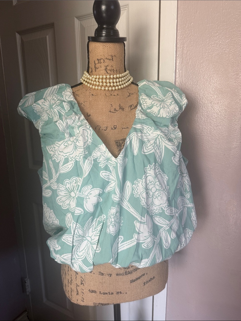 LOFT Mint Green Floral V-Neck Cap Sleeve Top